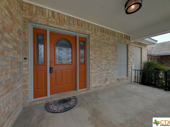 5th image of 1414 Azalea Ln