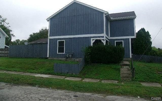 1st image of 1929 W Riverview Ave