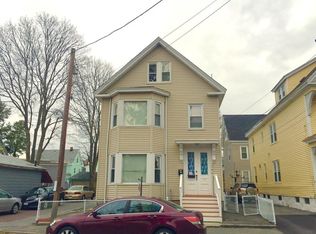 192 Boxford St, Lawrence, MA 01843
