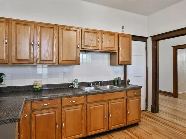 3115 Meramec St #2F, Saint Louis, MO 63118