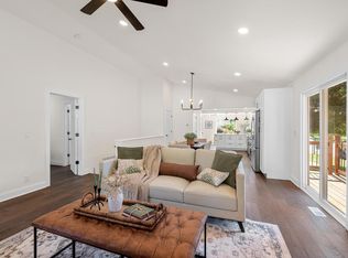 1005 Center STREET, Delavan, WI 53115