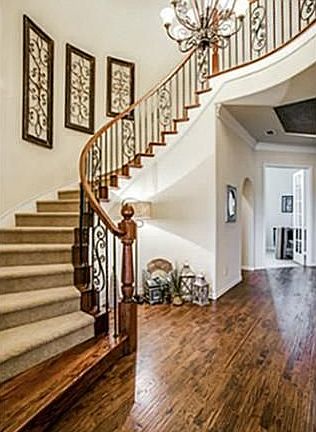3rd image of 10012 Tisbury Dr