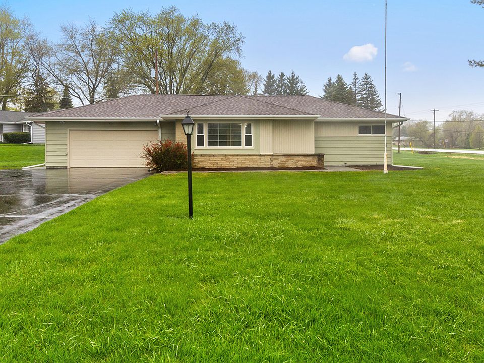 1st image of W150N6381 Papoose Dr