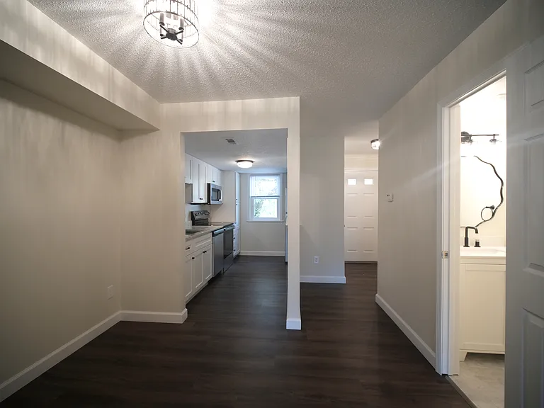 3114 E Covenanter Dr — Photo 8