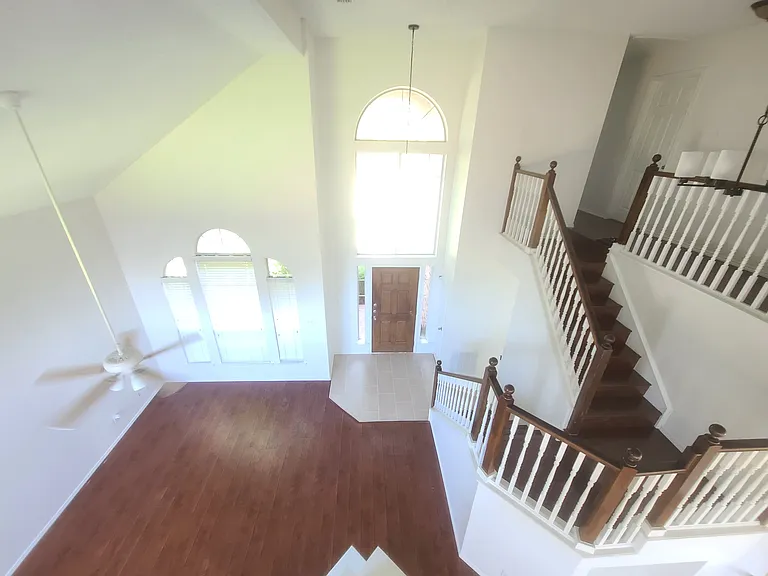 2217 Sky Harbor Dr — Photo 6