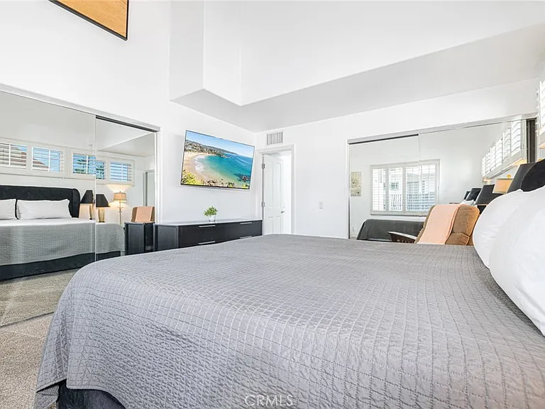 1720 W Oceanfront #B — Photo 32