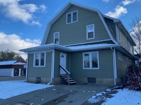 1723-1725 N Limestone, 1725