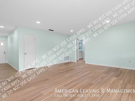 3rd image of 107 Palmetto Ct