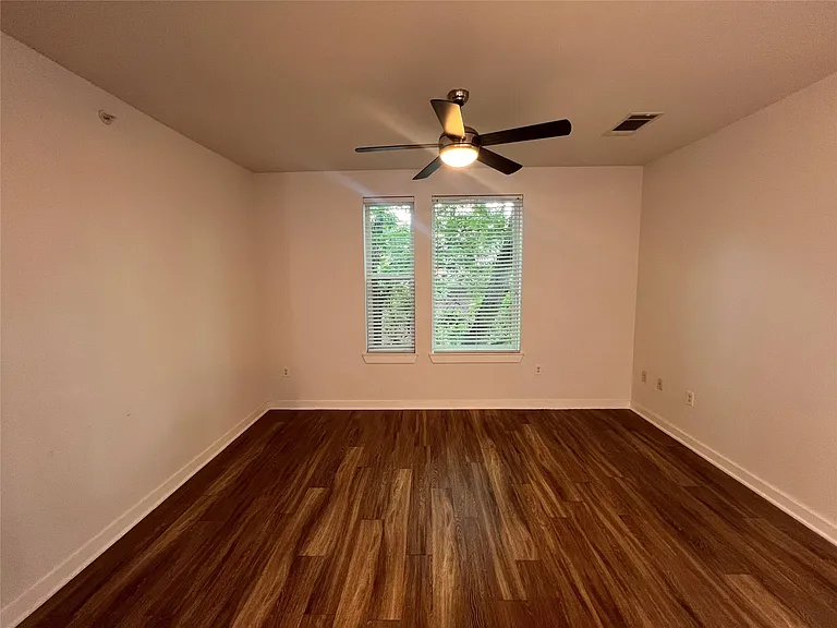1900 Barton Springs Rd #4041 — Photo 14