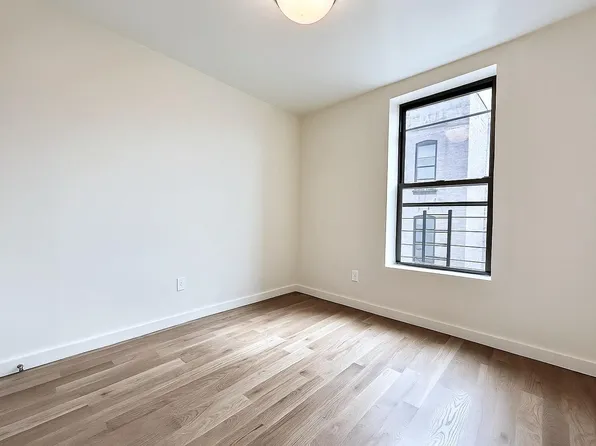 524 West 134th Street image 9 of 21