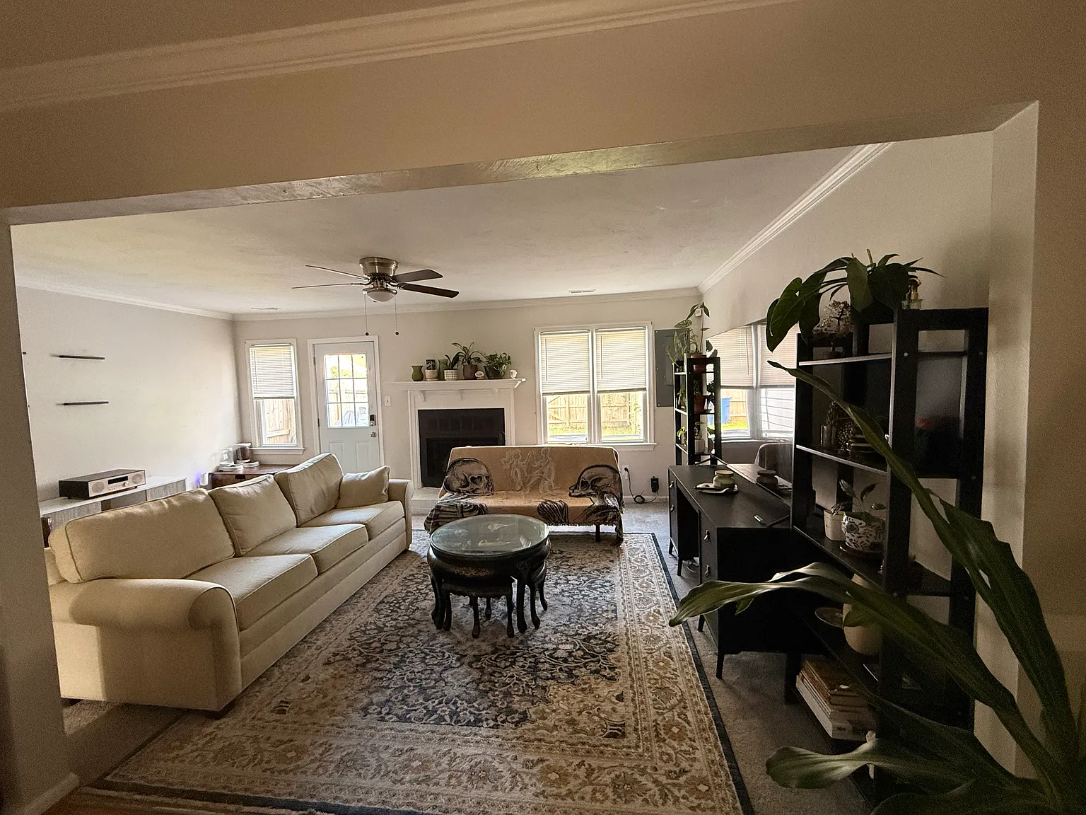 3 bed, 2.5 bath, 1424 sqft, $1,000 — Photo 2