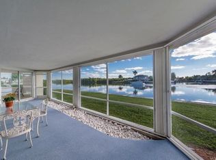 955 Brookdale Dr, Boynton Beach, FL 33435