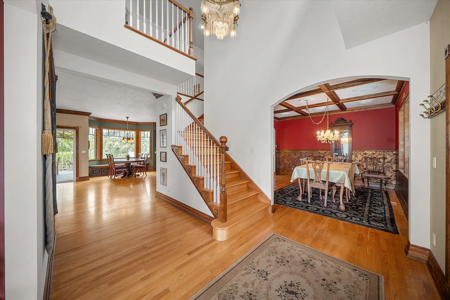 5 bed, 3296 sqft, $3,500 — Photo 4