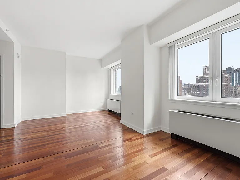 425 5th Ave #30C — Photo 6