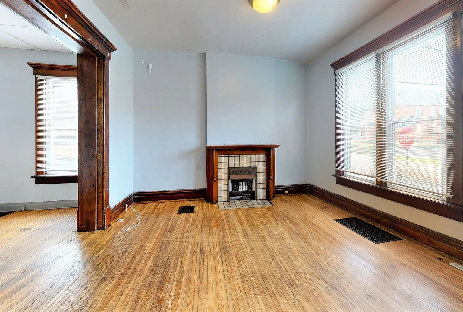 6 bed, 3.0 bath, $3,895 — Photo 3