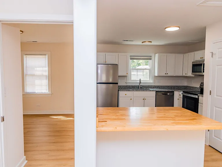 103 Cresap Rd — Photo 39