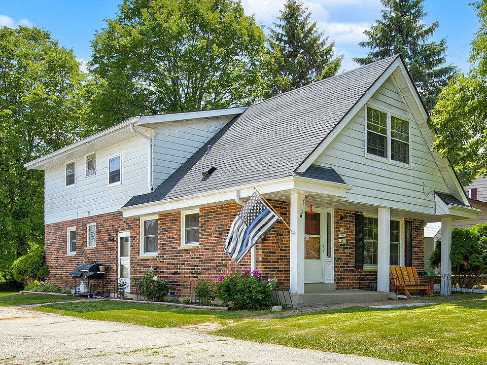 2nd image of S69W14891 Cornell Cir