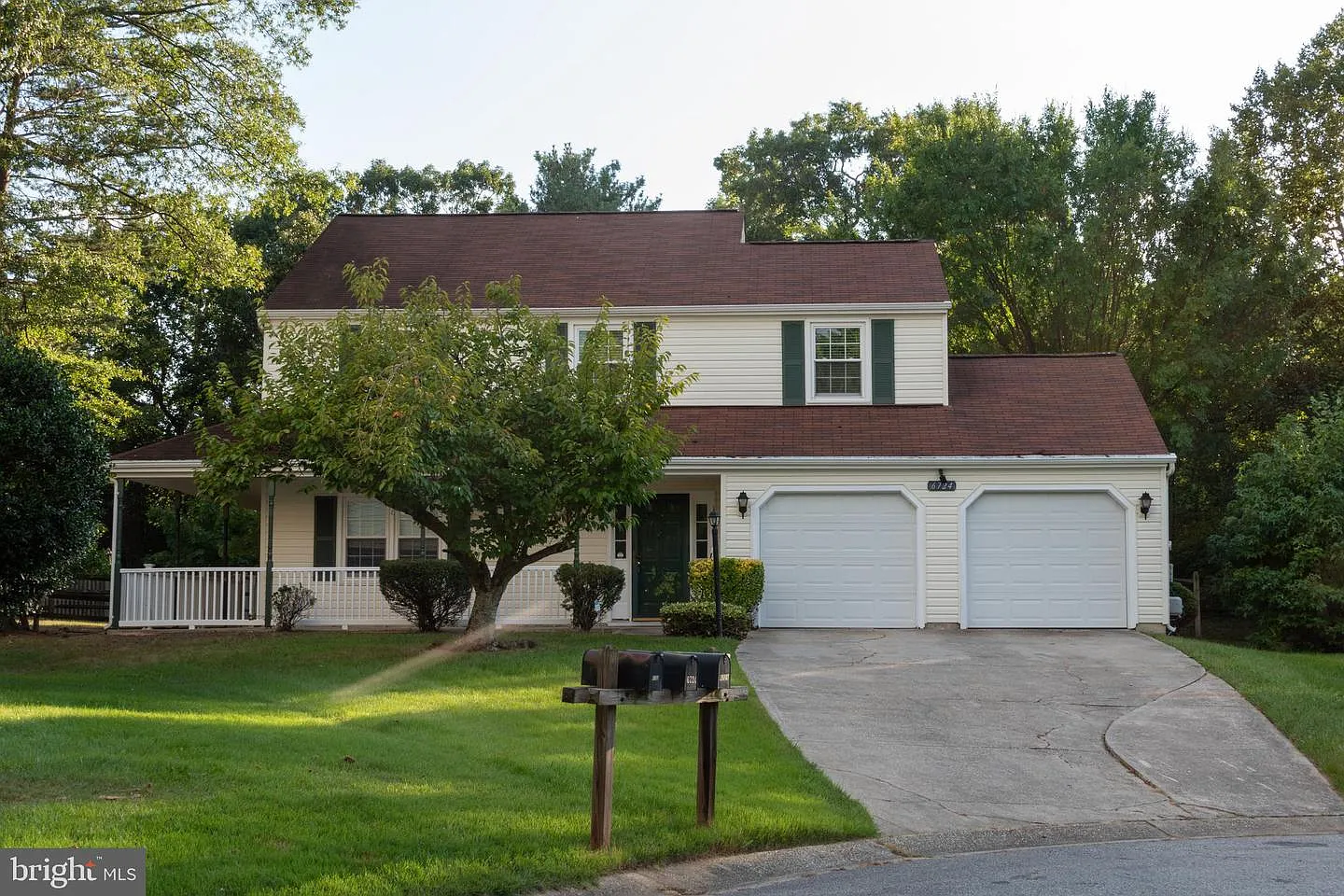 6724 Dolphin Ct photo 1