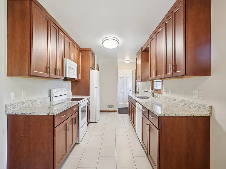 3705 Colorado Ave S — Photo 17