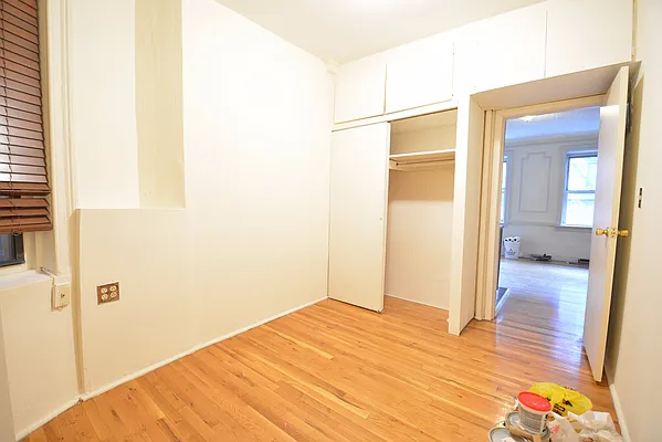 Rented by Keller Williams NYC | media 19