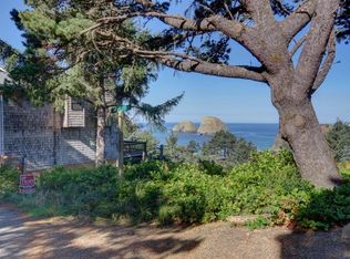 16700 Castle Dr, Oceanside, OR 97134