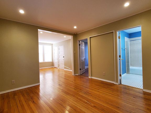 5th image of 3709 N Saint Louis Ave #2
