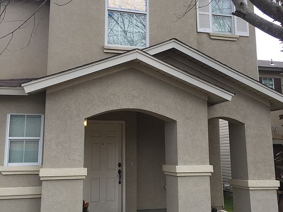 2nd image of 2111 Barlow Oak