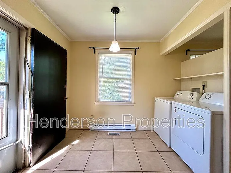 1526 Landis Ave — Photo 11