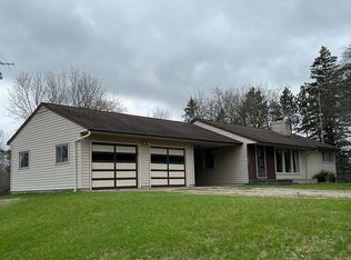 4224 E Beaverton Rd, Clare, MI 48617