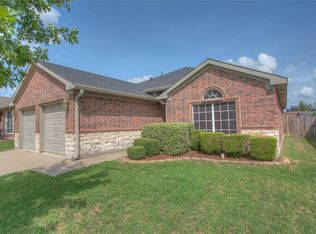 620 Owen Trl, Grand Prairie, TX 75051