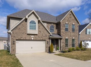11607 English Meadow Dr, Louisville, KY 40229
