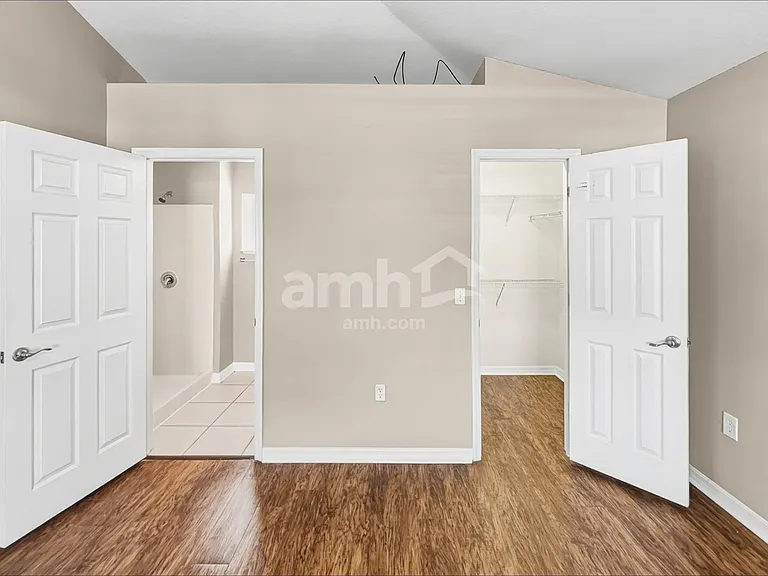1350 Rolling River Rd — Photo 11