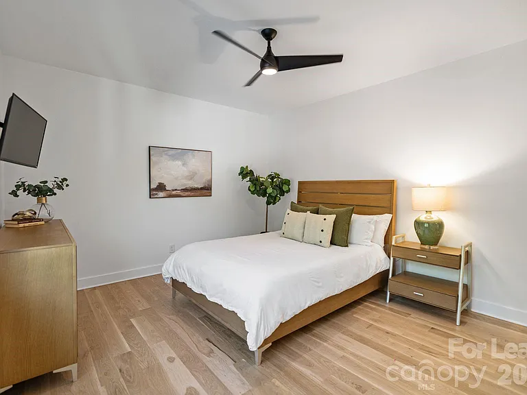 3008 Holt St — Photo 30