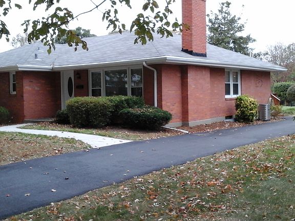 4th image of 4419 Saint Regis Ln