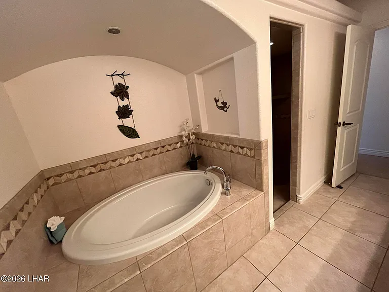 2630 Alibi Dr — Photo 10