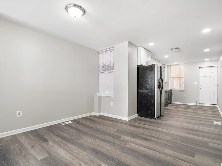 1512 E Lafayette Ave — Photo 14