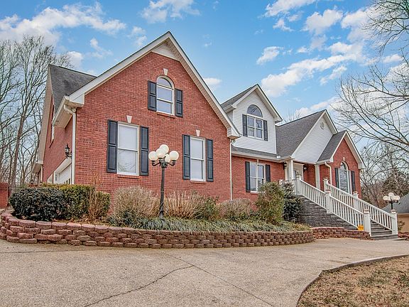5th image of 2708 Wakefield Dr