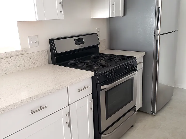 12333 Texas Ave — Photo 31