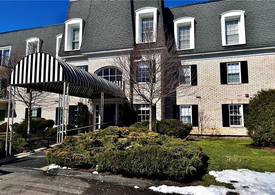 1st image of 1851 King James Pkwy APT 220