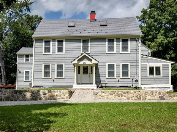202 Boston Post Rd, Wayland, MA 01778