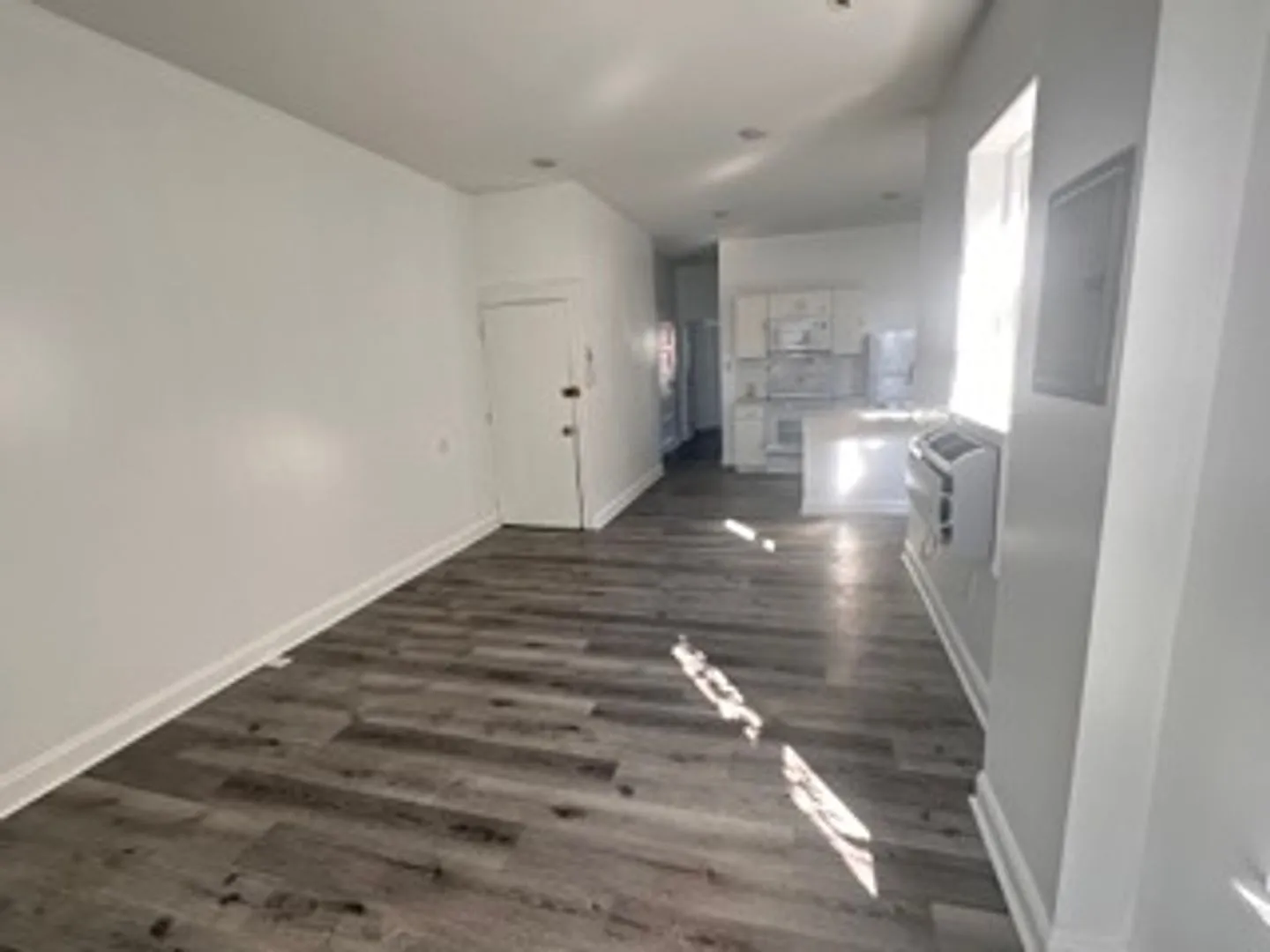 5036 Walnut Street — Photo 2