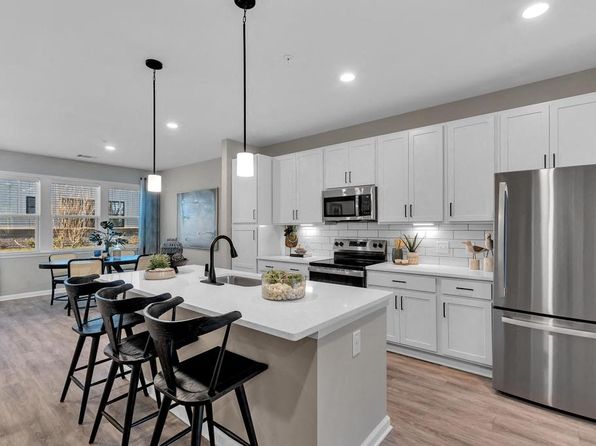 21 Dupont St #19H