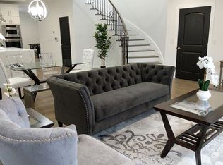 34 River Edge Rd, River Edge, NJ 07661