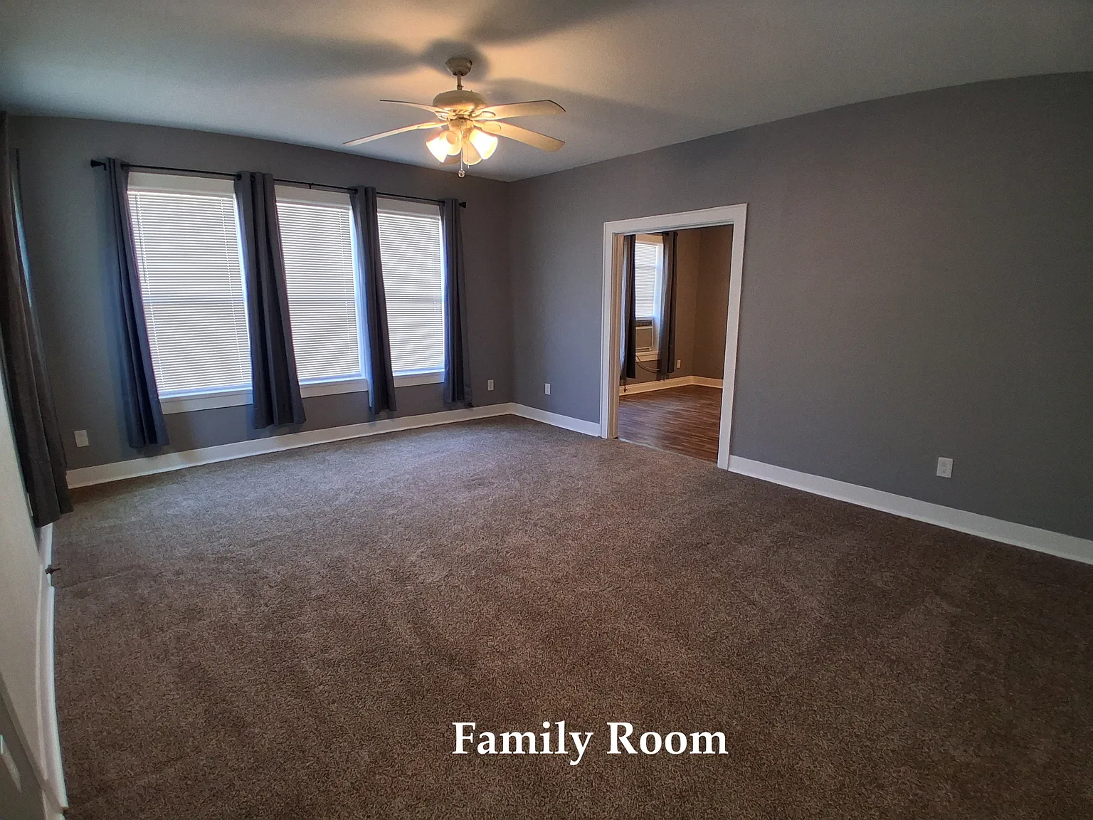 2 bed, 1024 sqft, $1,200 — Photo 2