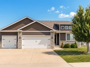 502 Hickory Dr, Norwalk, IA 50211