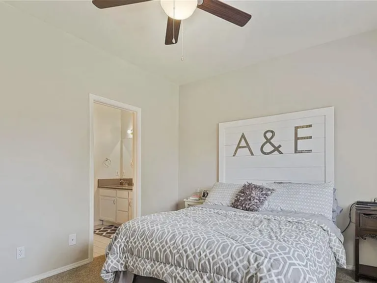 1845 E Griffon St — Photo 13