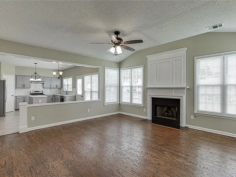 305 Leatherman Ct — Photo 15