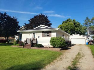 176 S Hickory St, Fond Du Lac, WI 54935