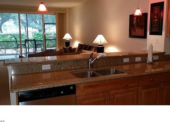 4th image of 10020 Heather Ln #9-901
