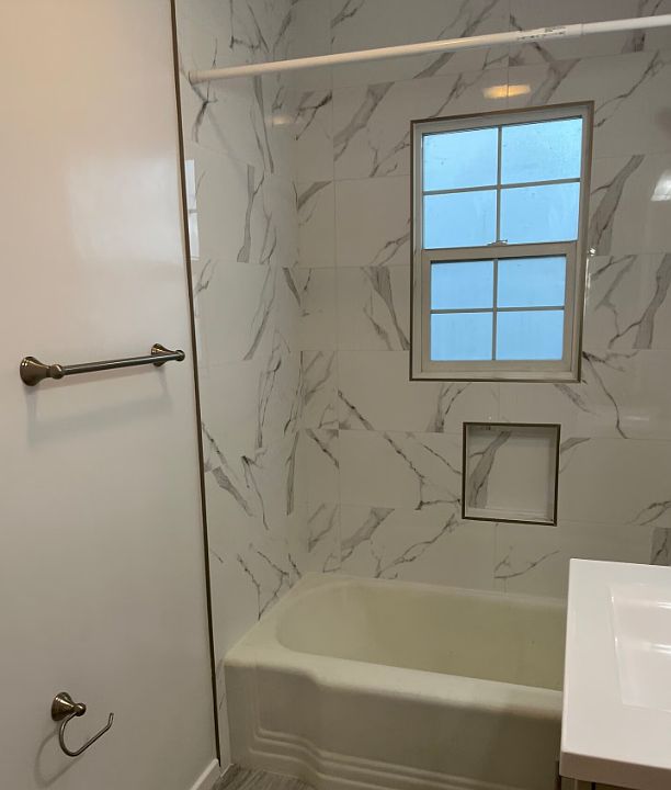 1st image of 211 Sprucewood St #1